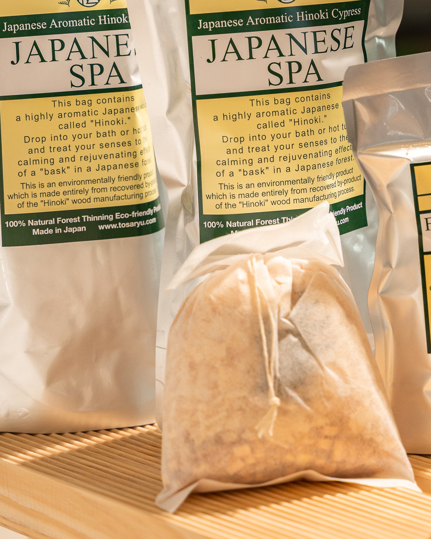 Flocons de bain aromatiques Hinoki Cyprès - 2 sachets