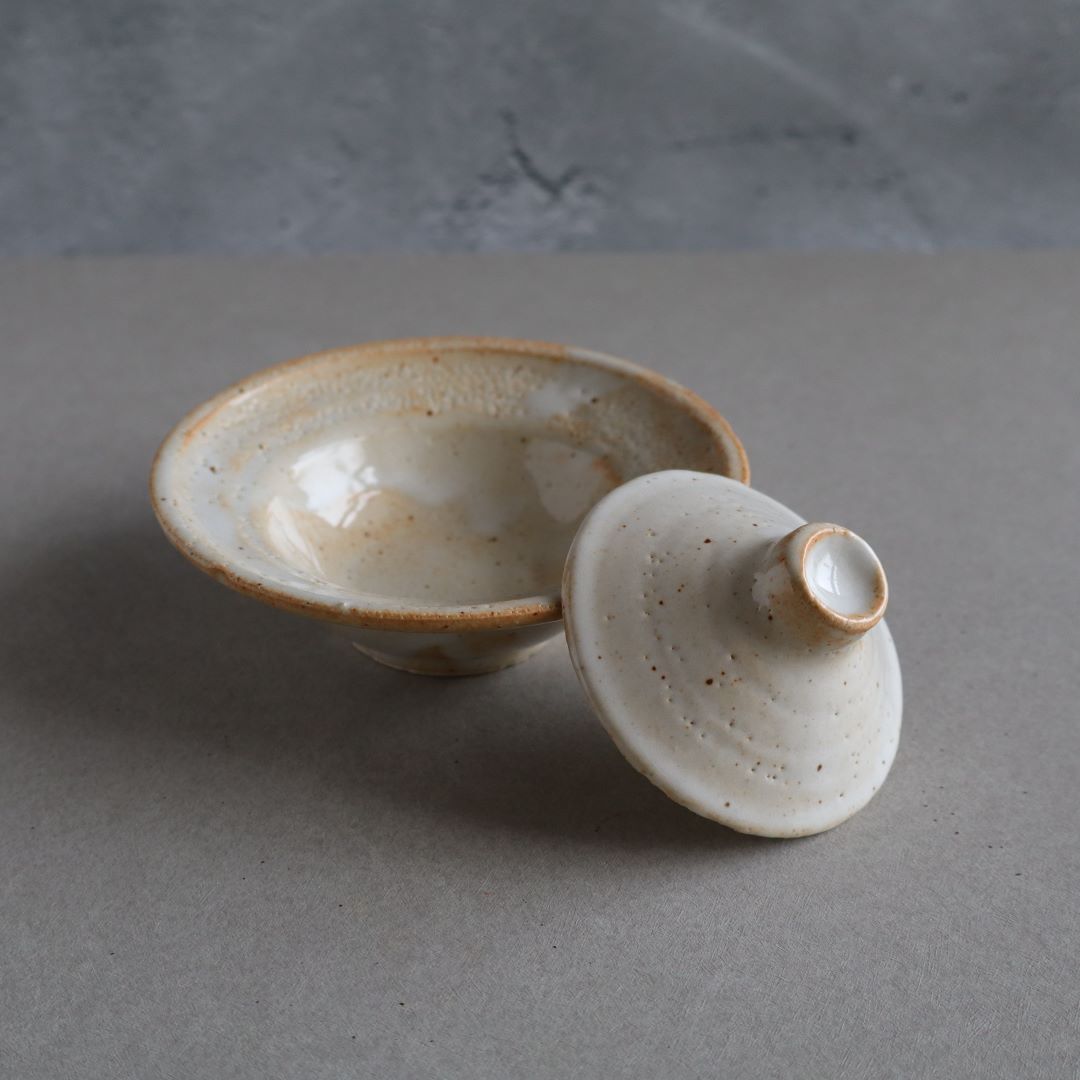 Japanese handmade ceramic set: Sauce bucket, jar with lid & saucer plate